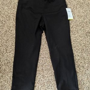 Old navy elevate crop leggings
